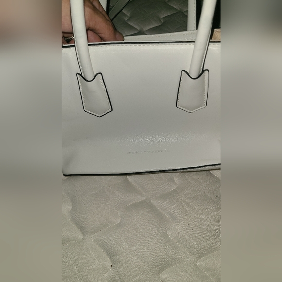 French Connection, white handbag with strap. NWT - Picture 5 of 6